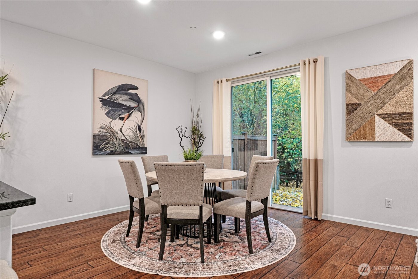 19717 27th Place W #B, Lynnwood, WA 98036-7885