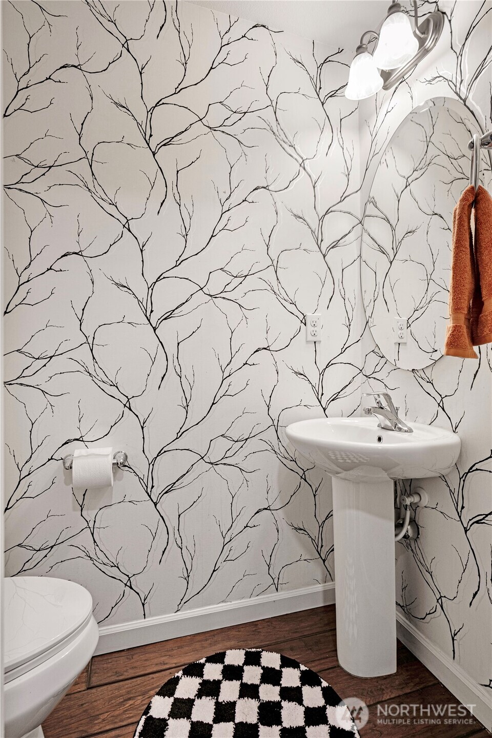 19717 27th Place W #B, Lynnwood, WA 98036-7885