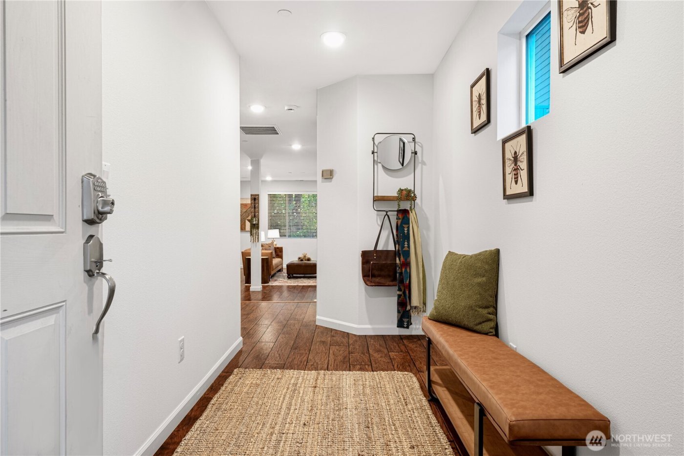 19717 27th Place W #B, Lynnwood, WA 98036-7885