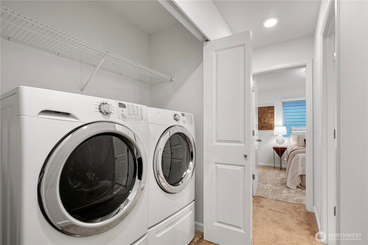 19717 27th Place W #B, Lynnwood, WA 98036-7885