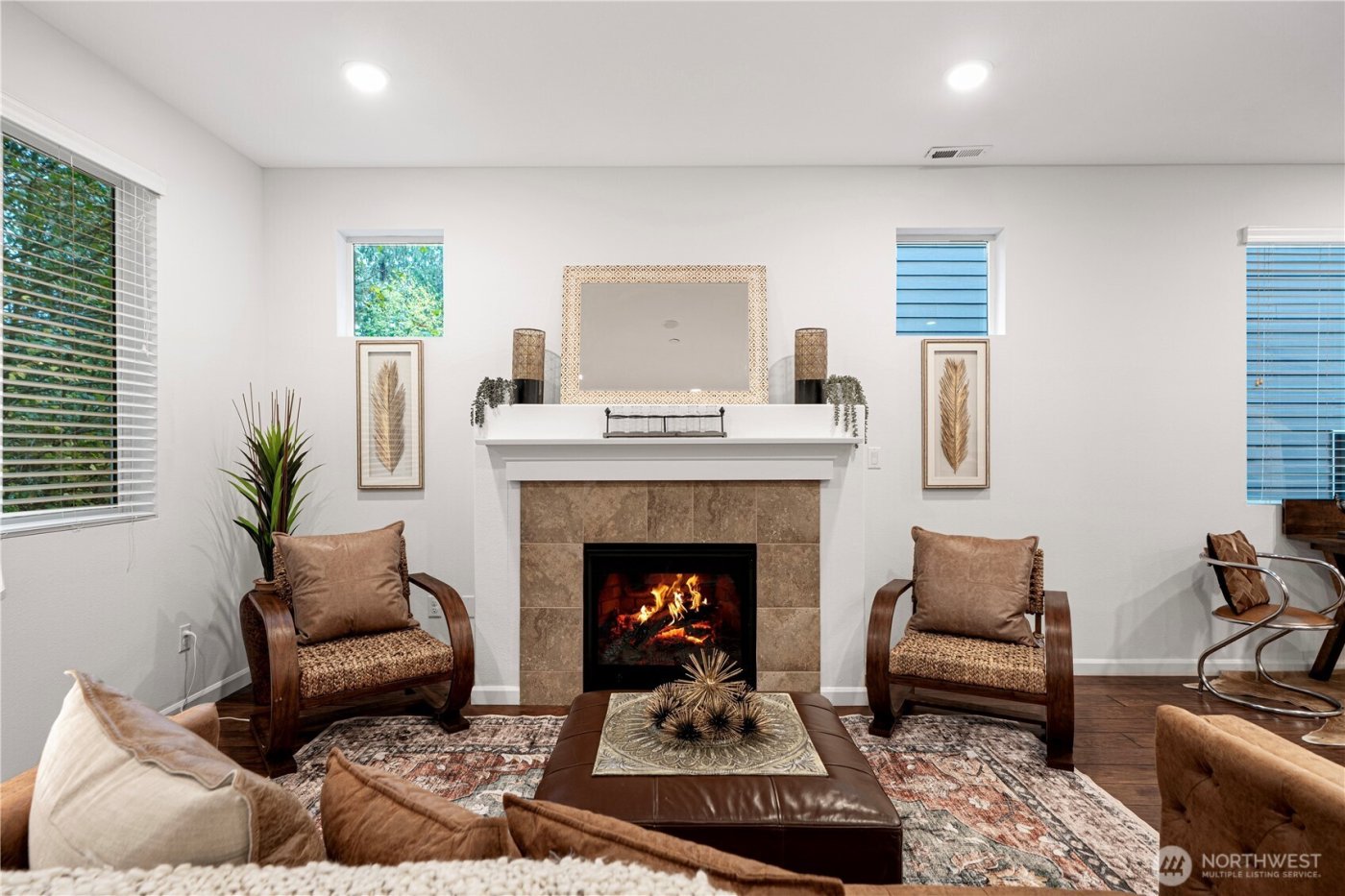 19717 27th Place W #B, Lynnwood, WA 98036-7885