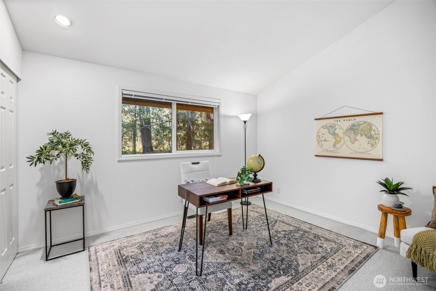 16273 Reitan Road NE, Bainbridge Island, WA 98110