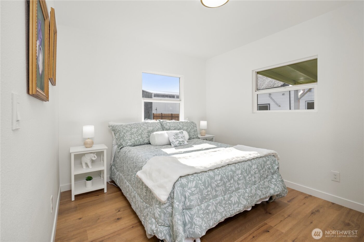 418 W Main , Puyallup, WA 98371-5324