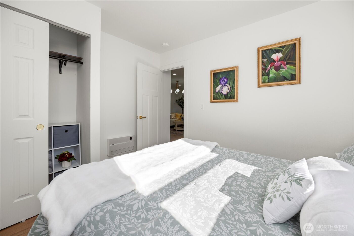 418 W Main , Puyallup, WA 98371-5324