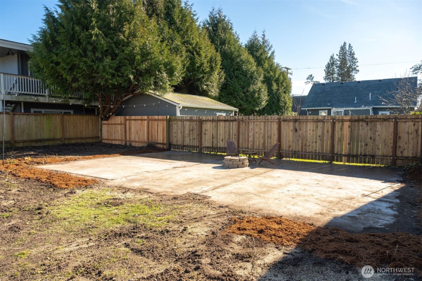 418 W Main , Puyallup, WA 98371-5324