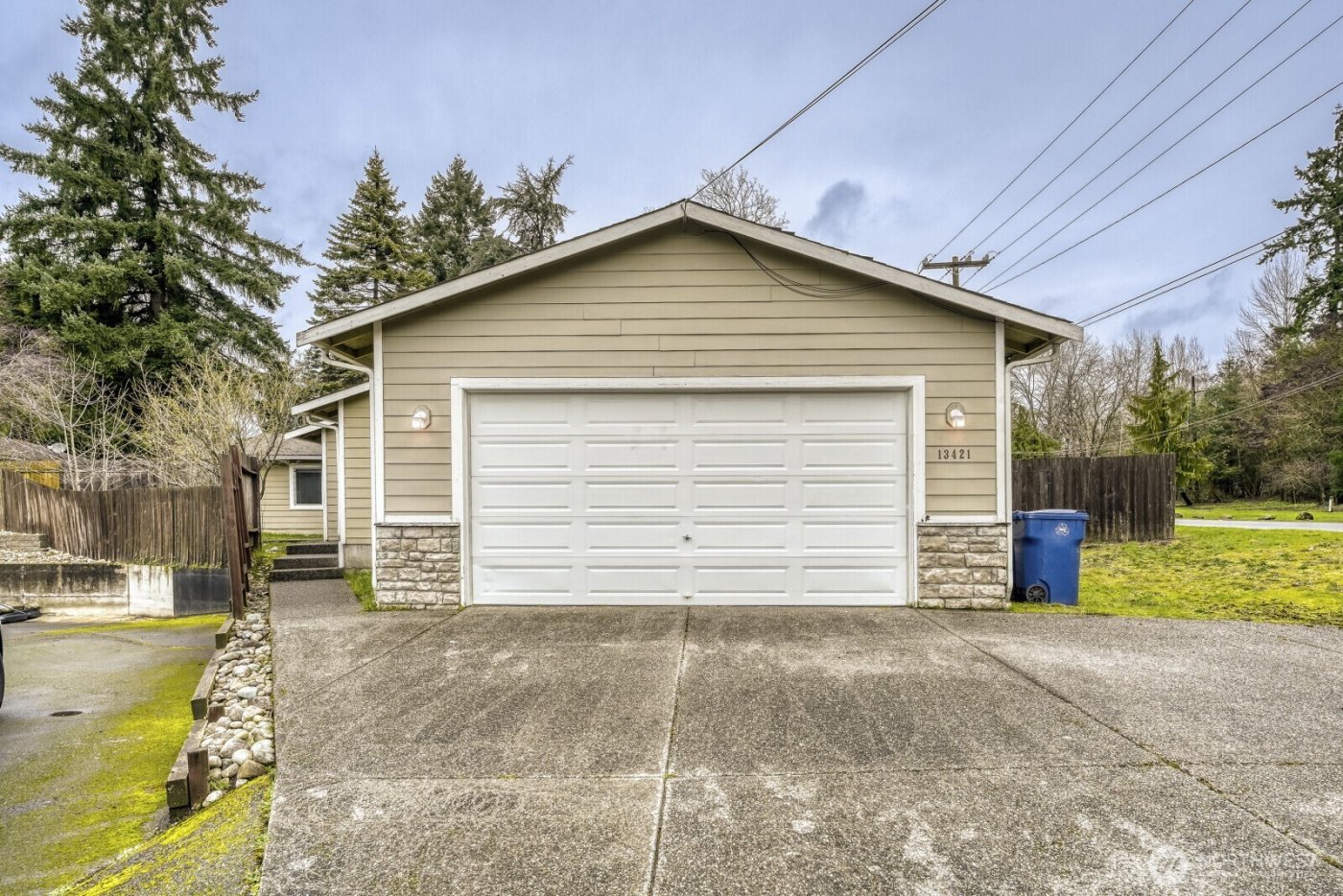13421 Des Moines Memorial Drive S, Burien, WA 98168
