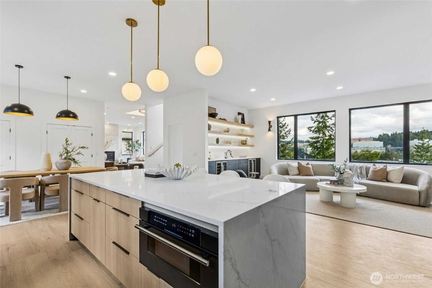 3695 122nd Avenue SE, Bellevue, WA 98006