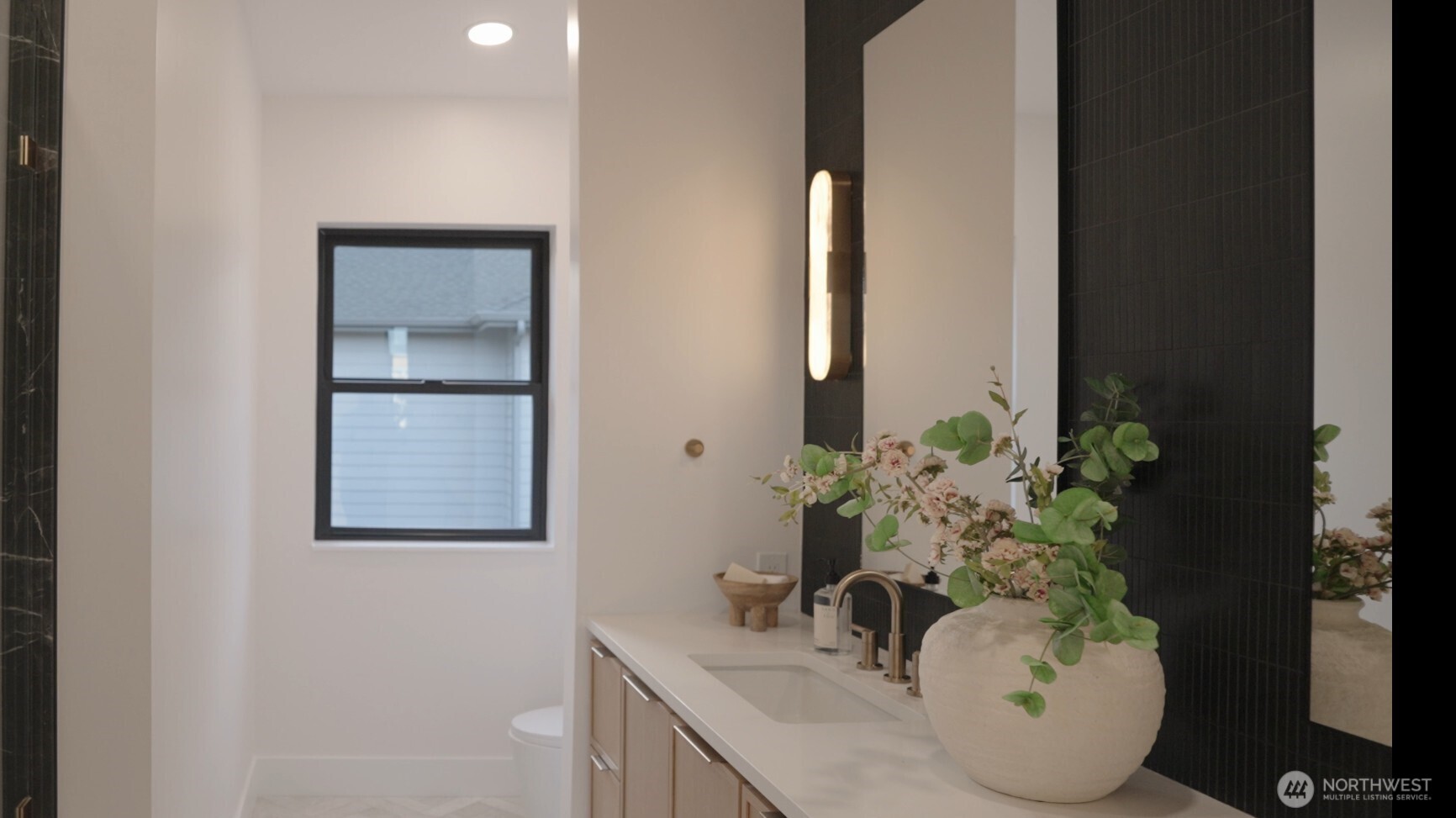 3695 122nd Avenue SE, Bellevue, WA 98006