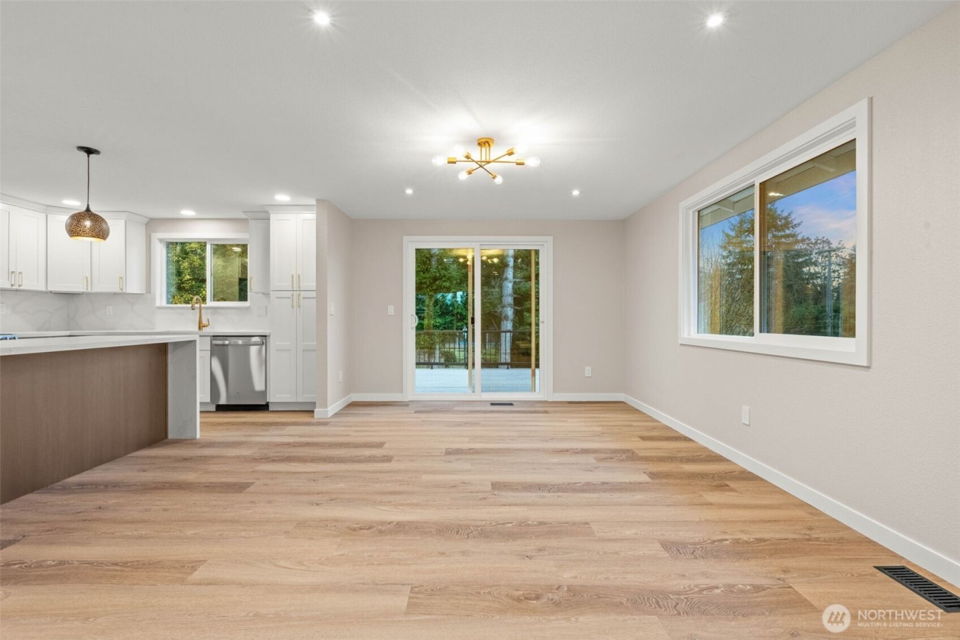 5208 66th Avenue W, University Place, WA 98467