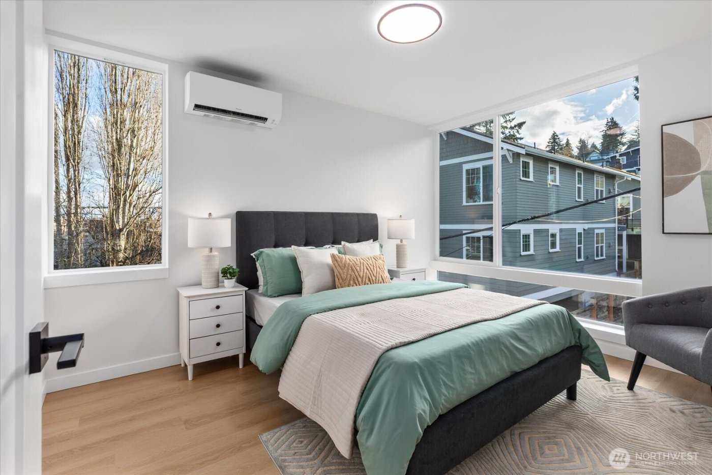 3114 Queen Anne Avenue N, Seattle, WA 98119