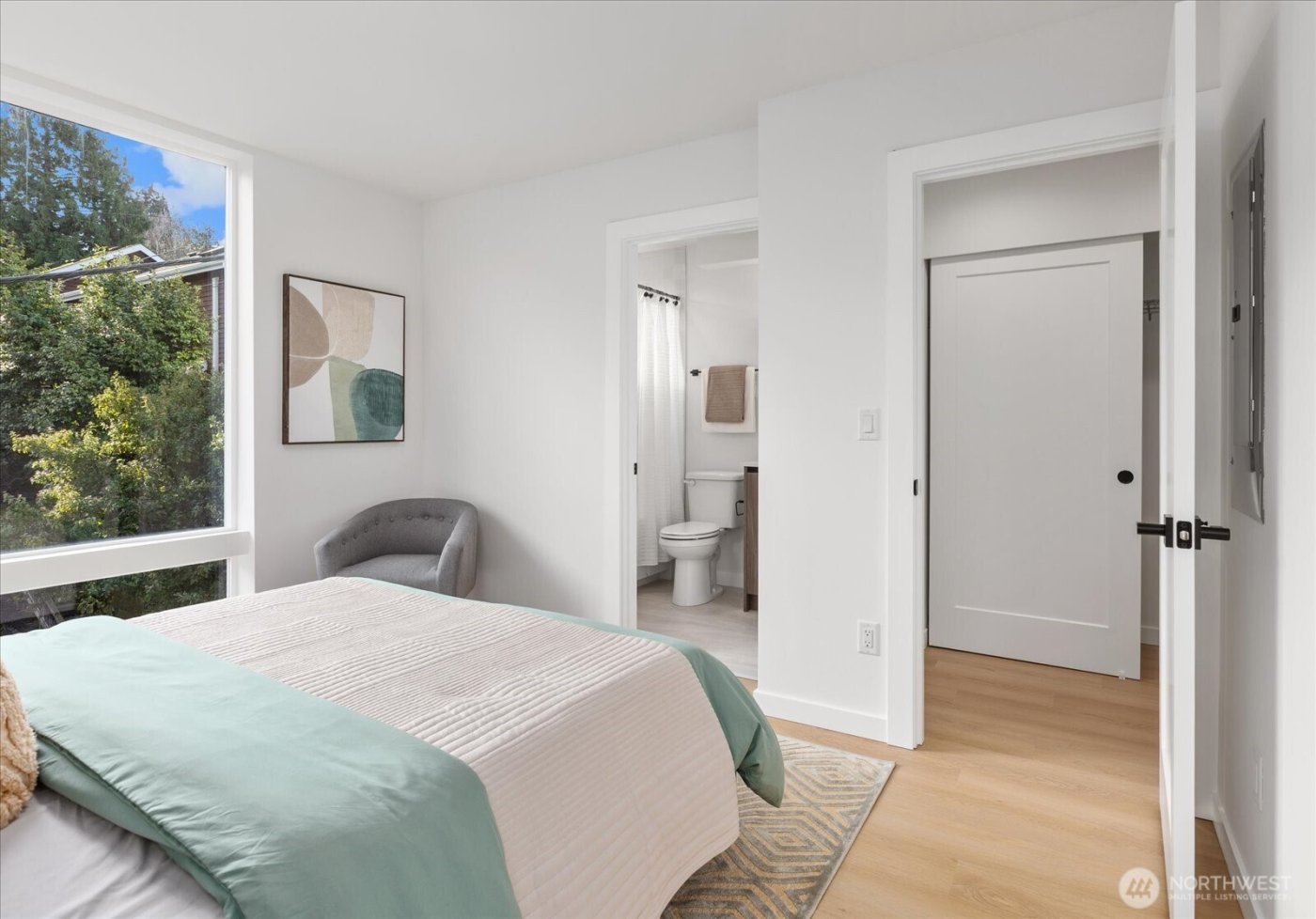 3114 Queen Anne Avenue N, Seattle, WA 98119