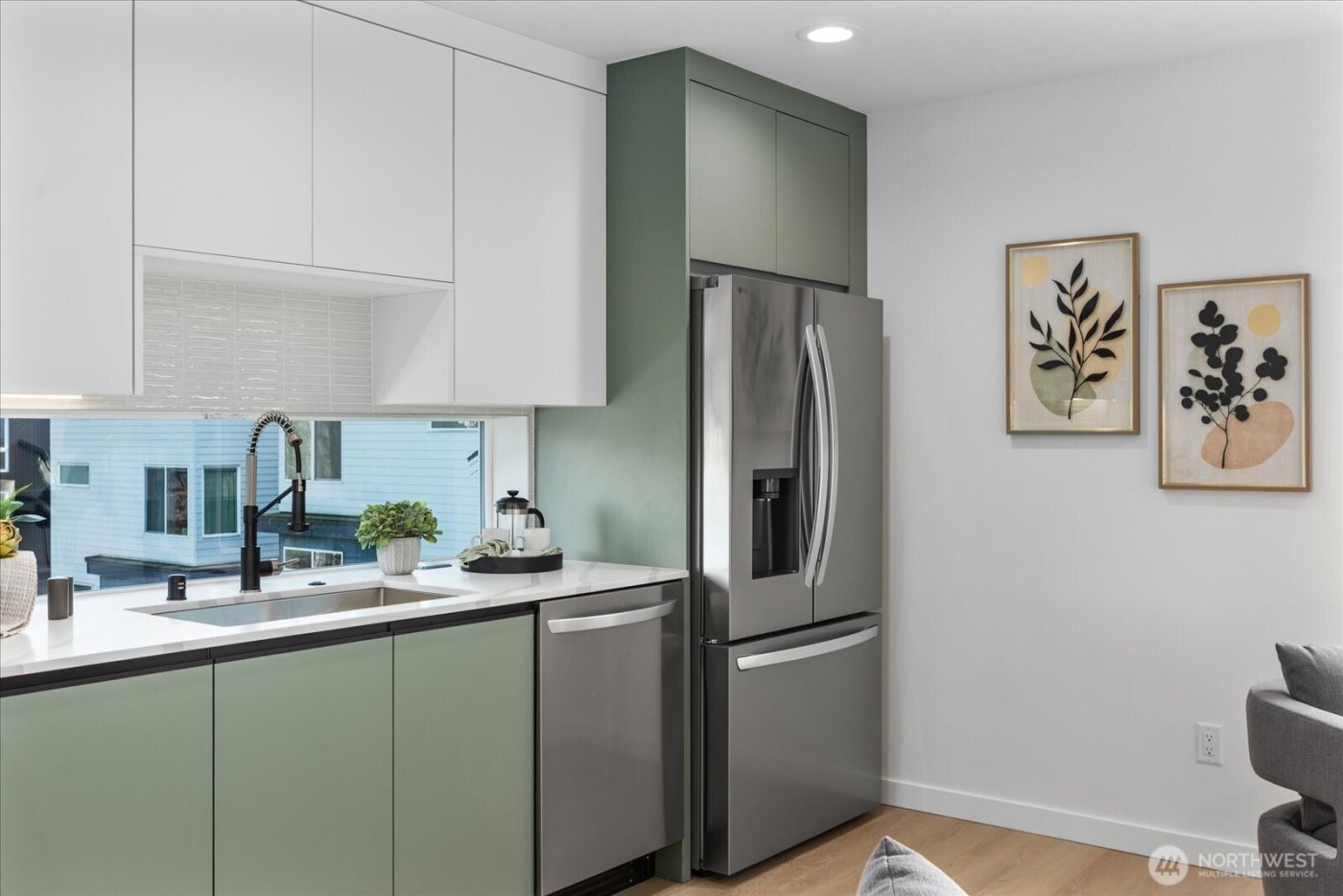 3114 Queen Anne Avenue N, Seattle, WA 98119