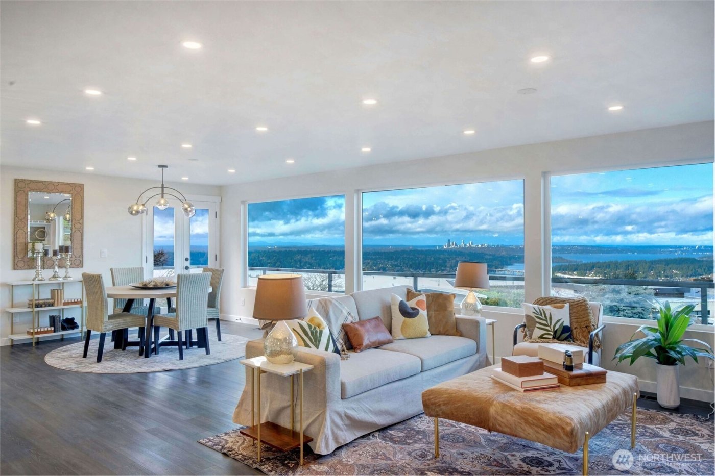 13901 Somerset Lane SE, Bellevue, WA 98006