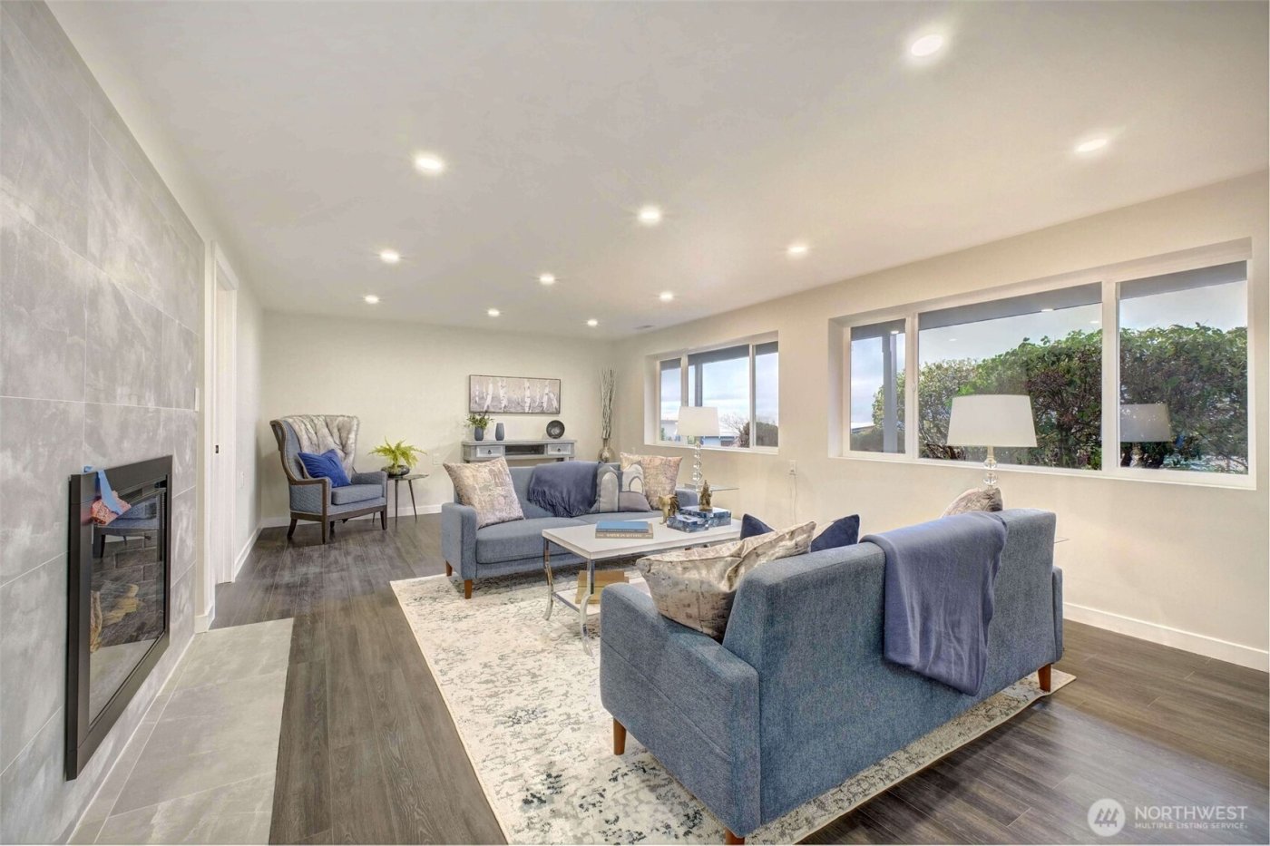 13901 Somerset Lane SE, Bellevue, WA 98006