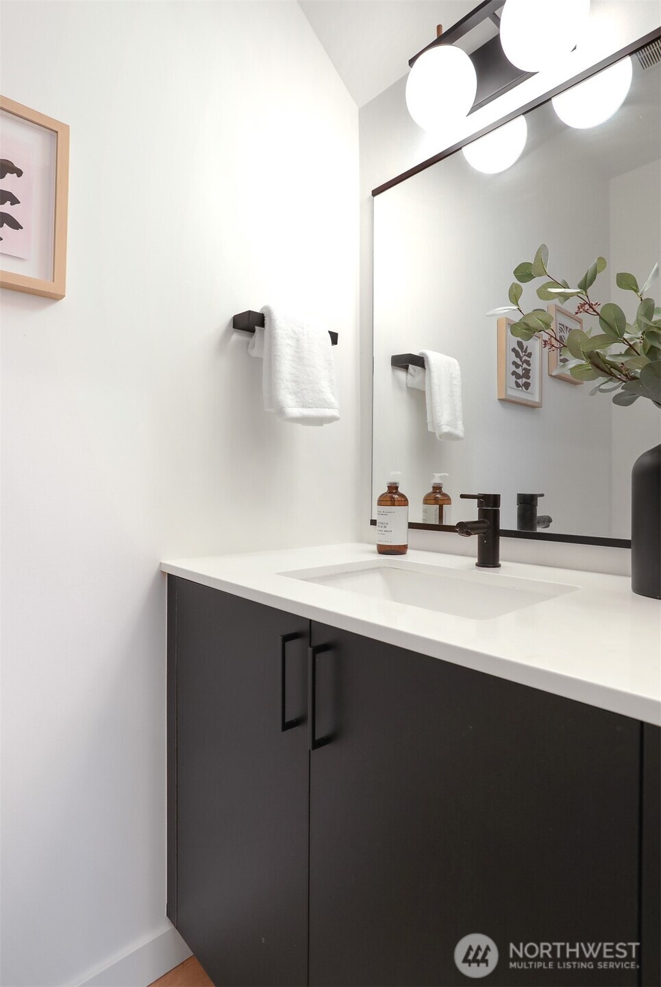 10344 Wallingford Avenue N, Seattle, WA 98133