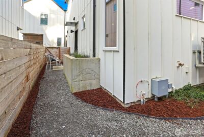 10344 Wallingford Avenue N, Seattle, WA 98133 - Photo 28