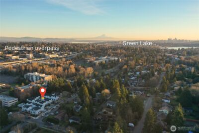 10344 Wallingford Avenue N, Seattle, WA 98133 - Photo 29