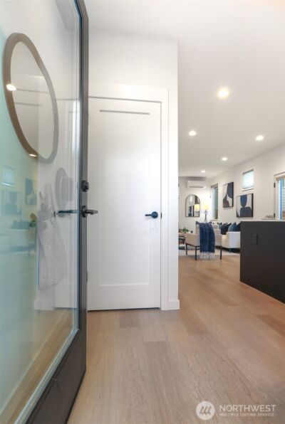 10344 Wallingford Avenue N, Seattle, WA 98133 - Photo 3