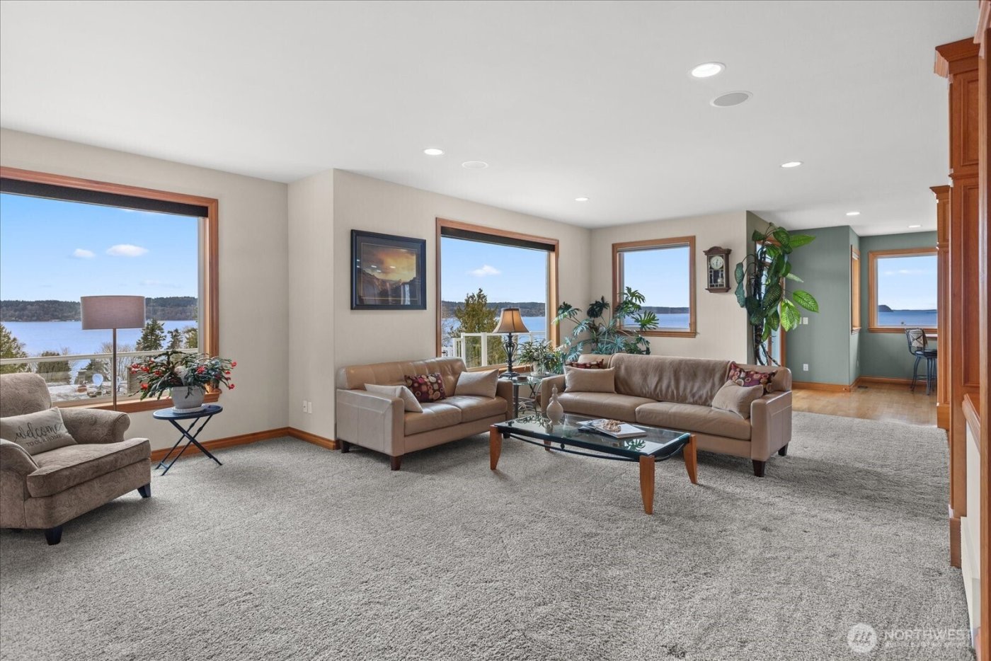 603 Washington Avenue , Mukilteo, WA 98275-2215