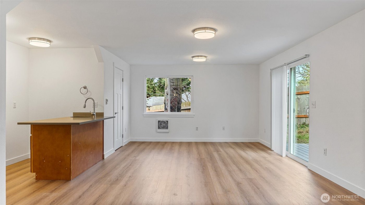 5909 Glenwood Avenue , Everett, WA 98203