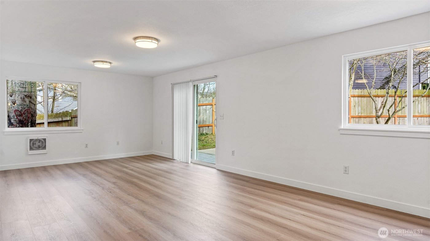 5909 Glenwood Avenue , Everett, WA 98203