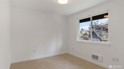 5909 Glenwood Avenue , Everett, WA 98203 - Photo 20