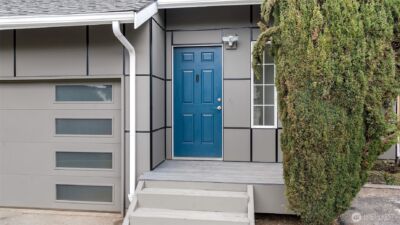 5909 Glenwood Avenue , Everett, WA 98203 - Photo 2