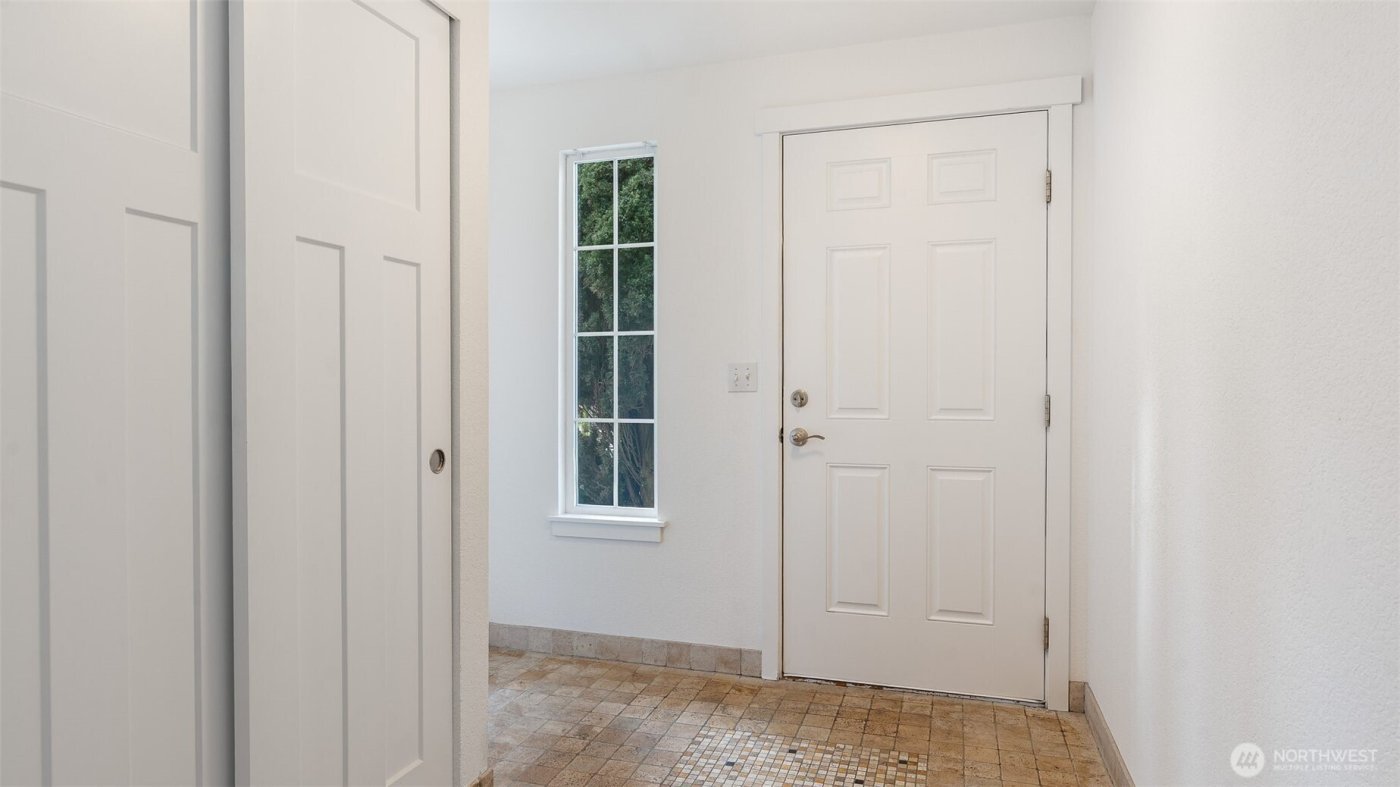 5909 Glenwood Avenue , Everett, WA 98203