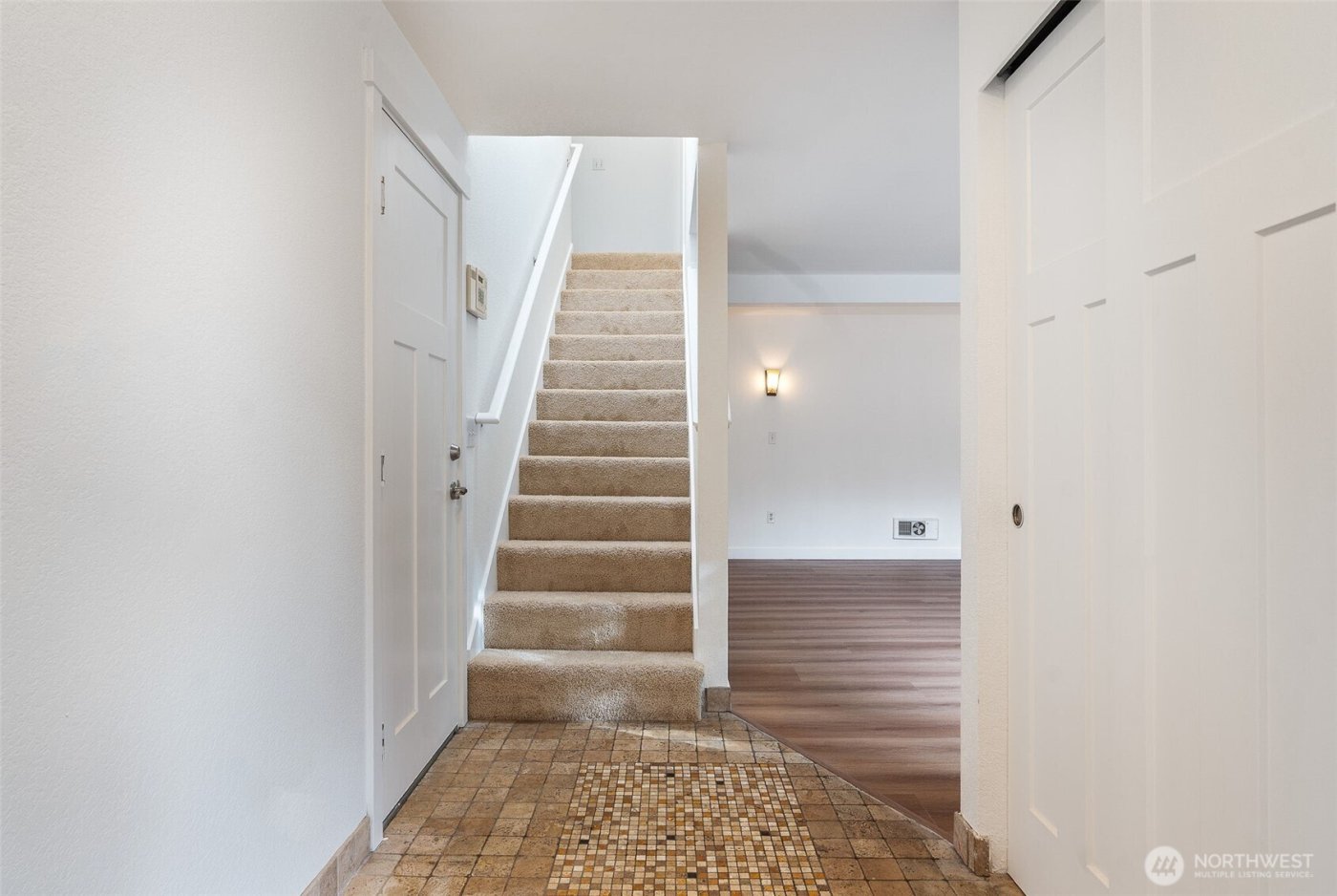 5909 Glenwood Avenue , Everett, WA 98203