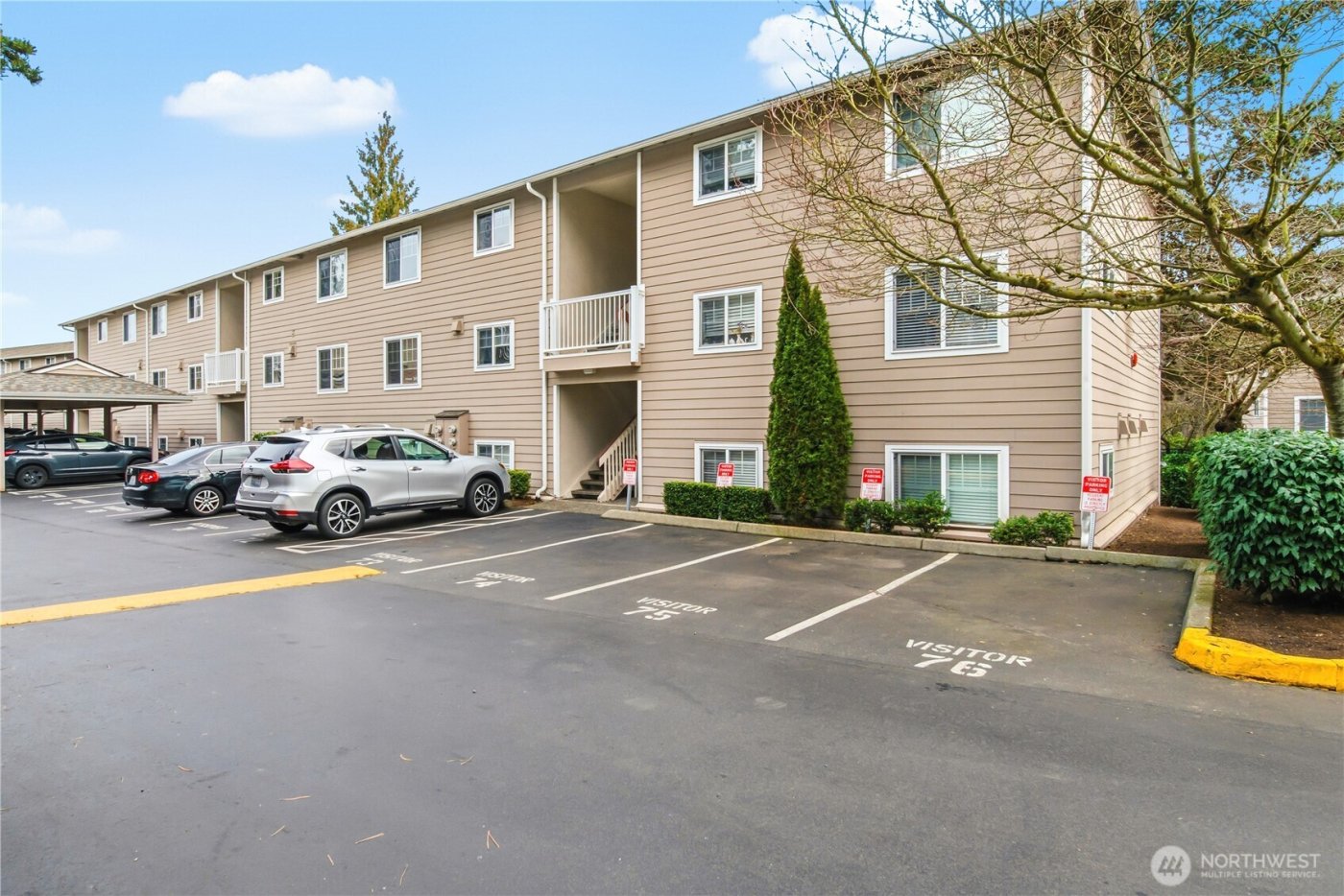 1144 N 198th Street #E304, Shoreline, WA 98133-3650