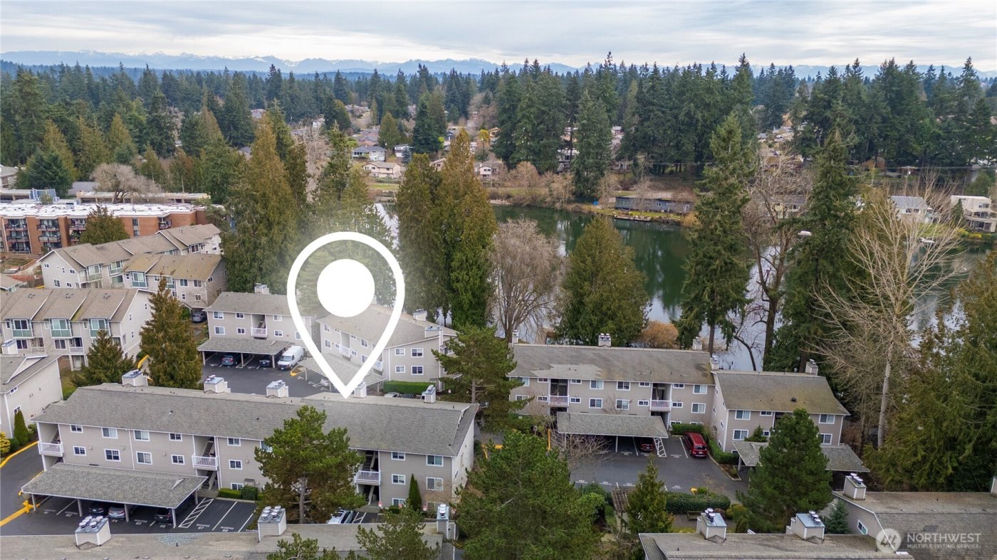 1144 N 198th Street #E304, Shoreline, WA 98133-3650