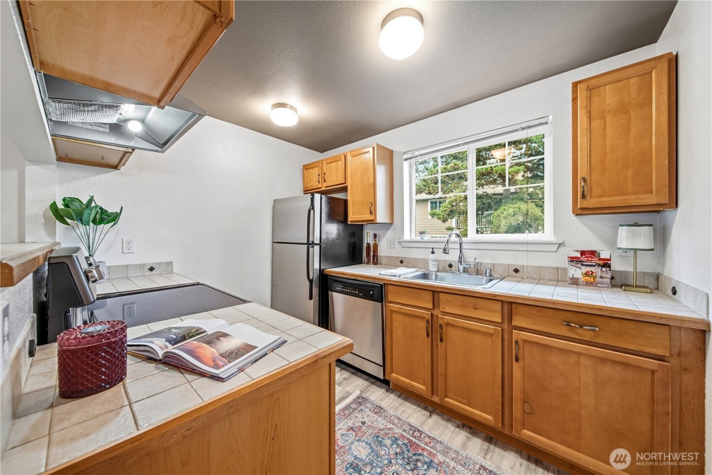 1144 N 198th Street #E304, Shoreline, WA 98133-3650