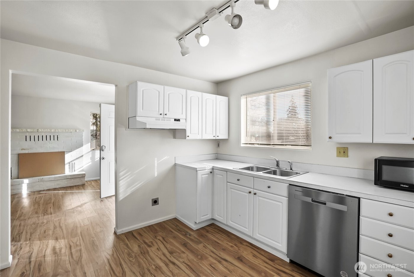 2524 NE 130th Street , Seattle, WA 98125