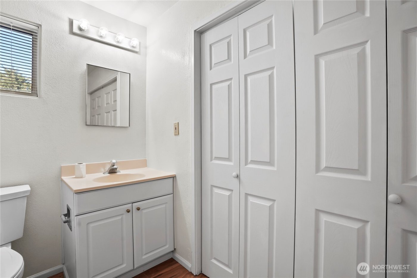 2524 NE 130th Street , Seattle, WA 98125