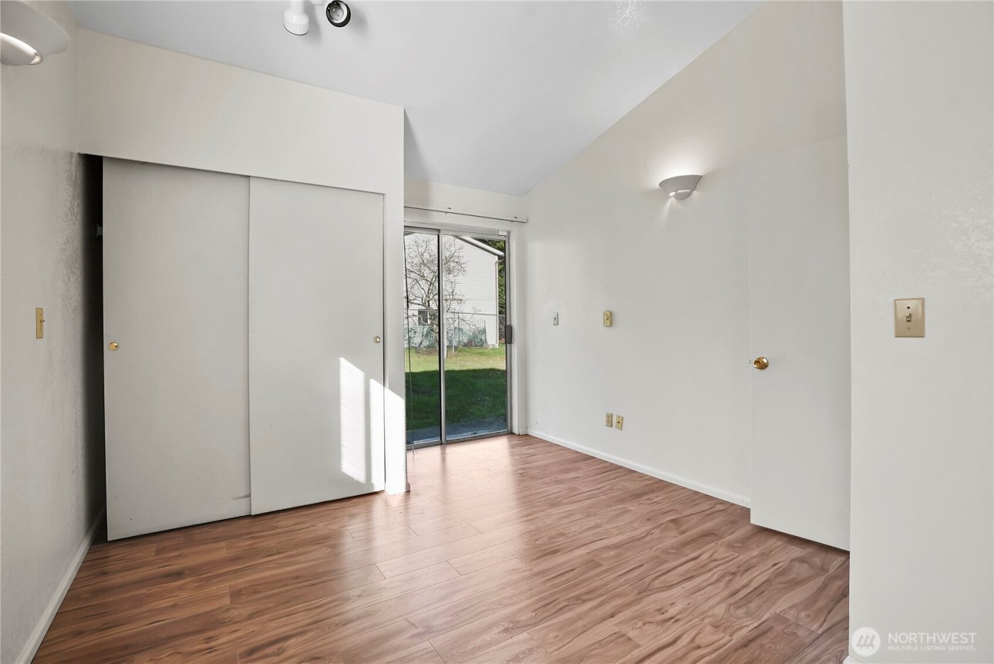 2524 NE 130th Street , Seattle, WA 98125