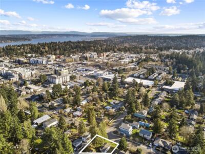 2524 NE 130th Street , Seattle, WA 98125 - Photo 23