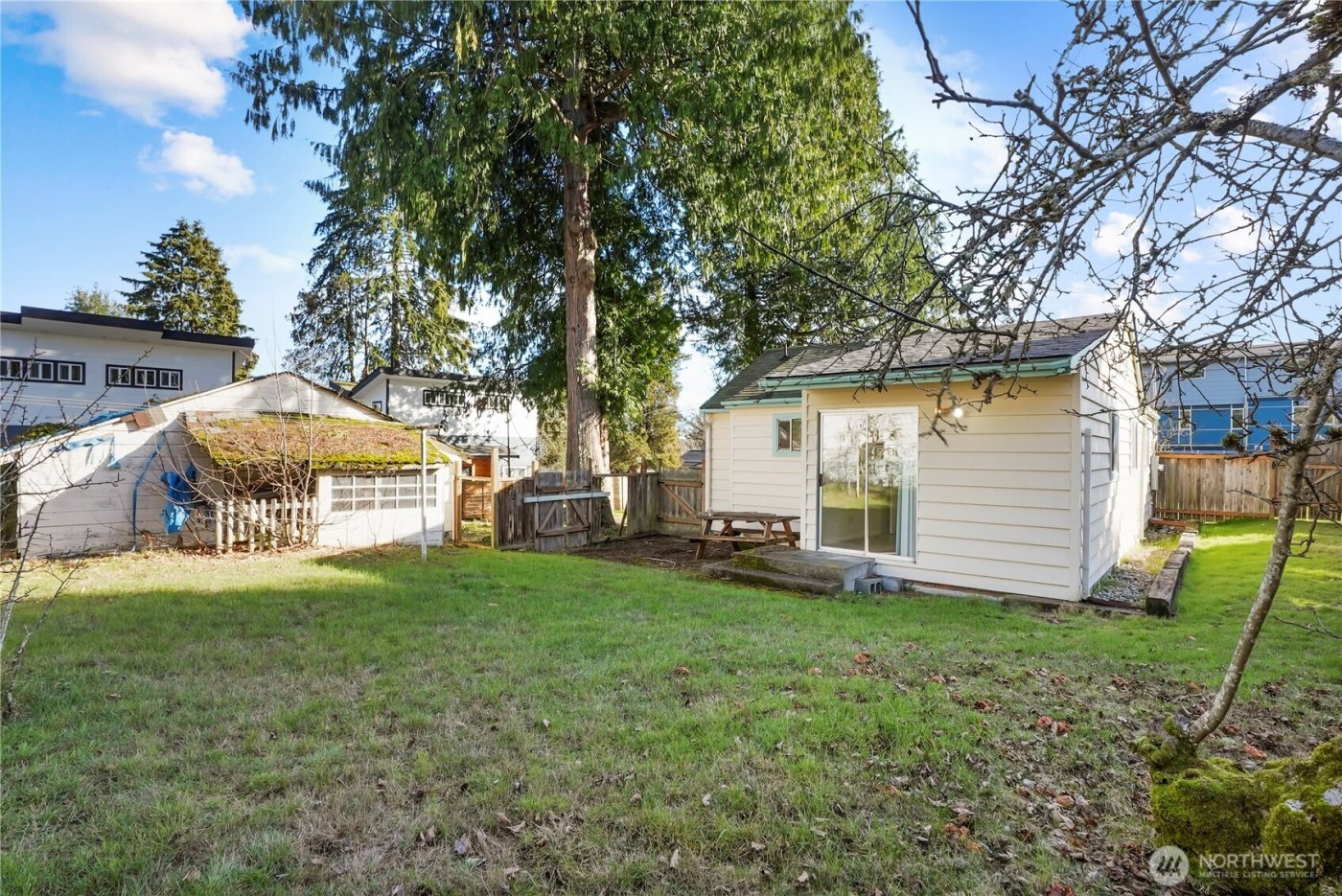 2524 NE 130th Street , Seattle, WA 98125