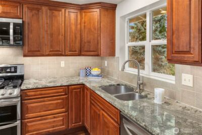 19921 10th Drive SE, Bothell, WA 98012 - Photo 13