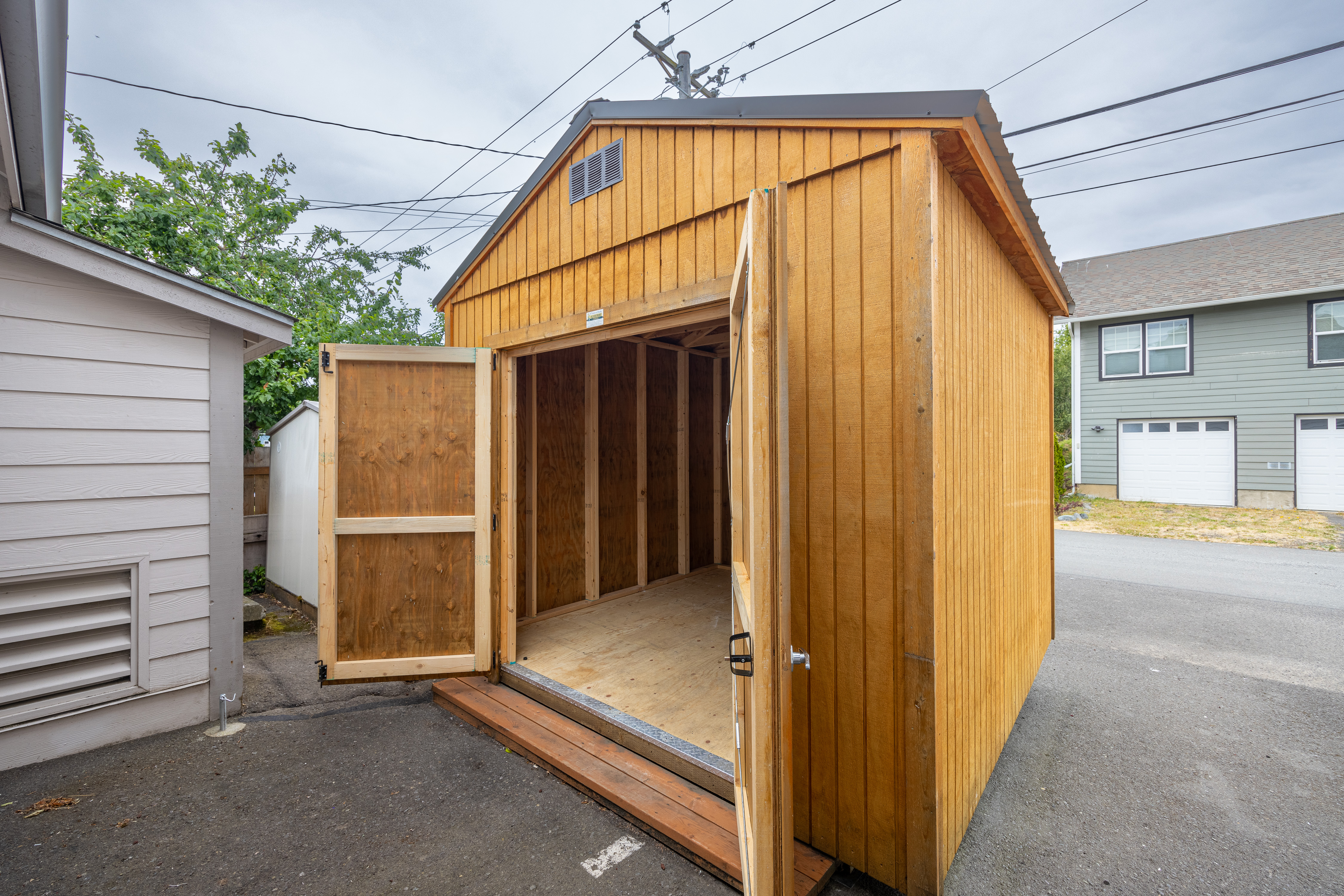 811 Georgiana St B & C