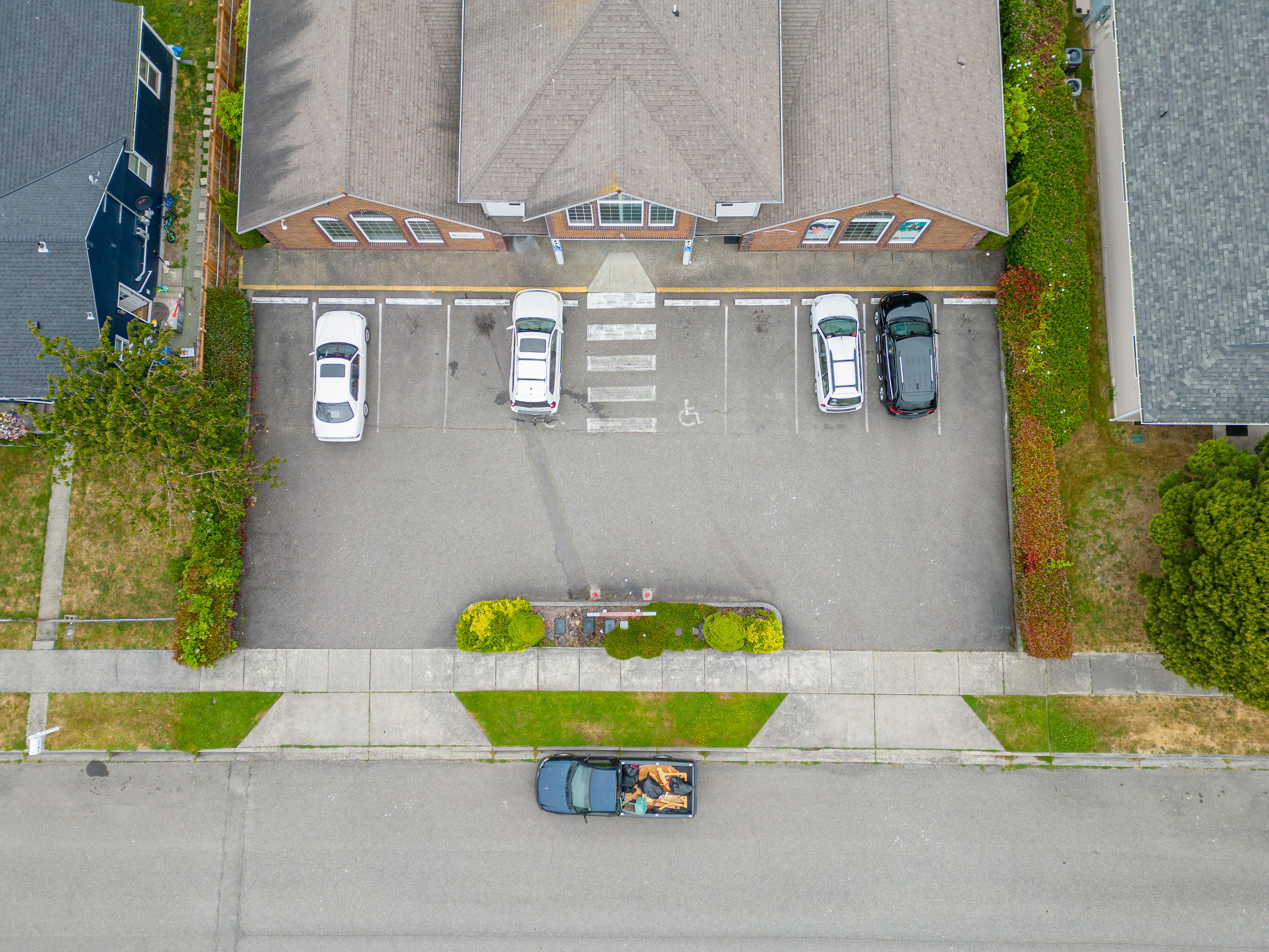 811 Georgiana St B & C