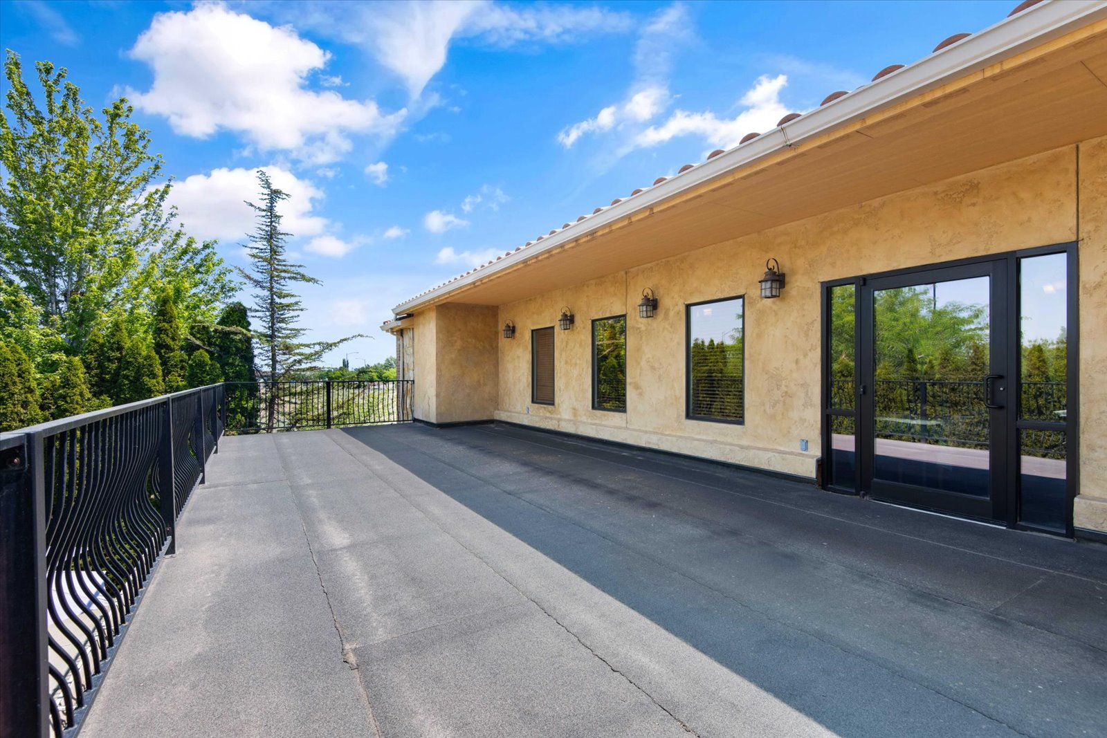 7000 W Okanogan Pl