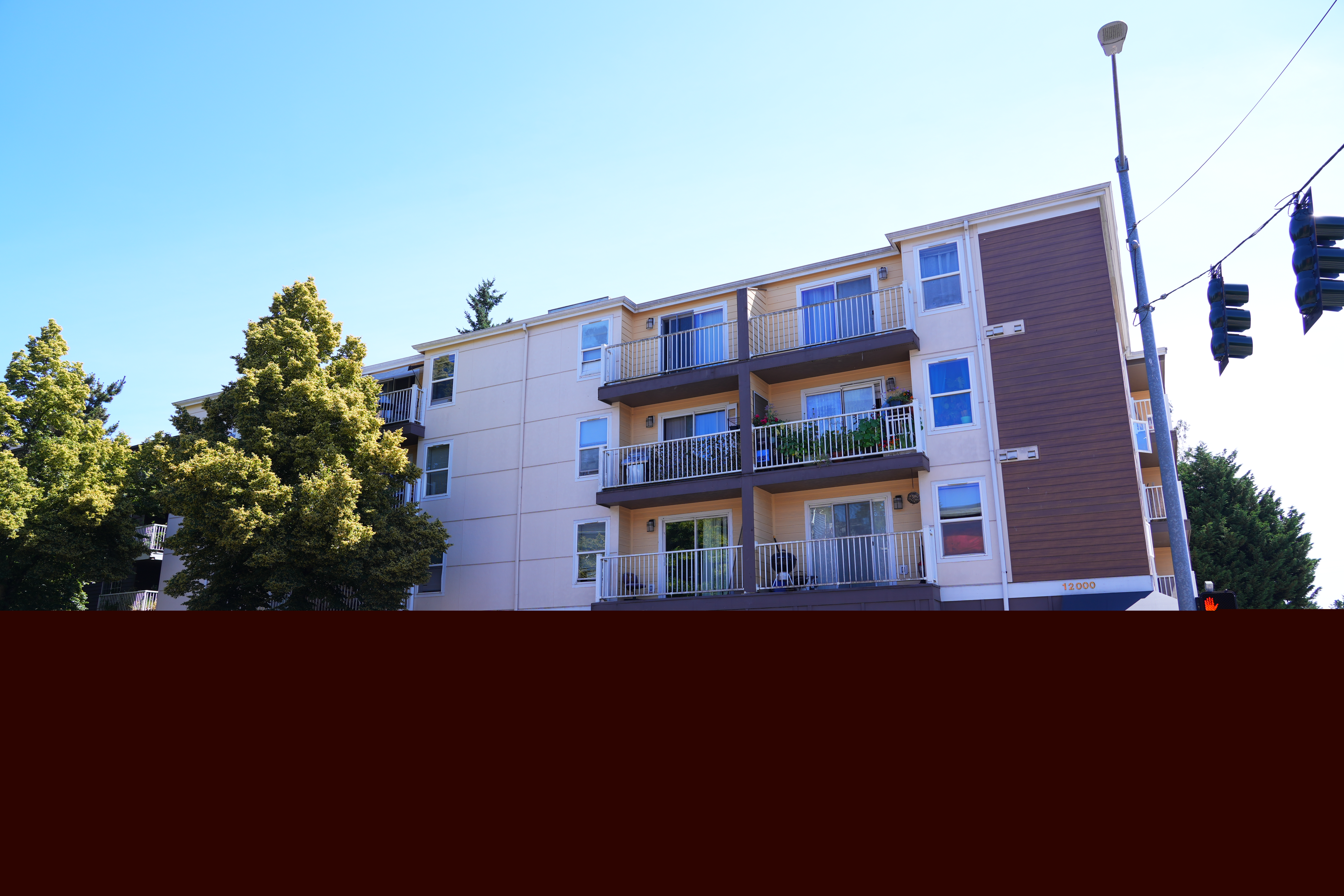 12000 15th Ave NE 39
