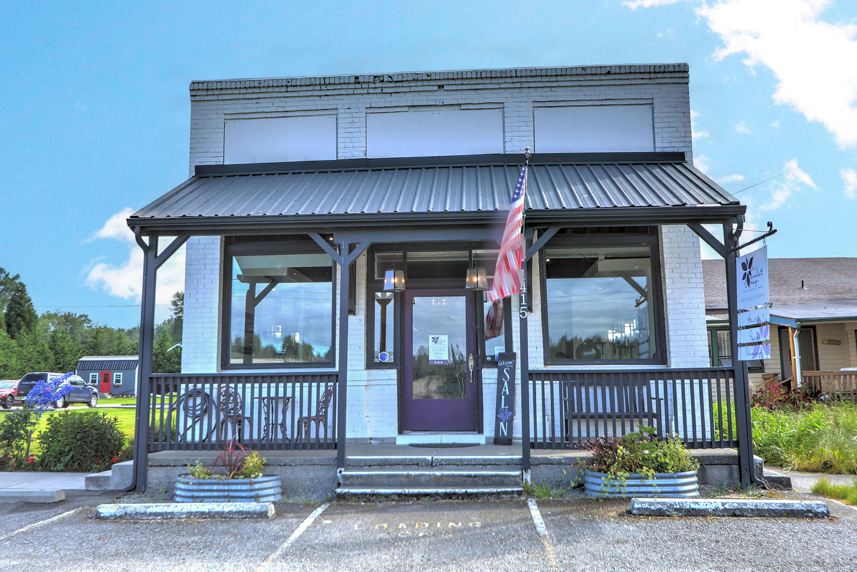 1415 Pioneer Hwy