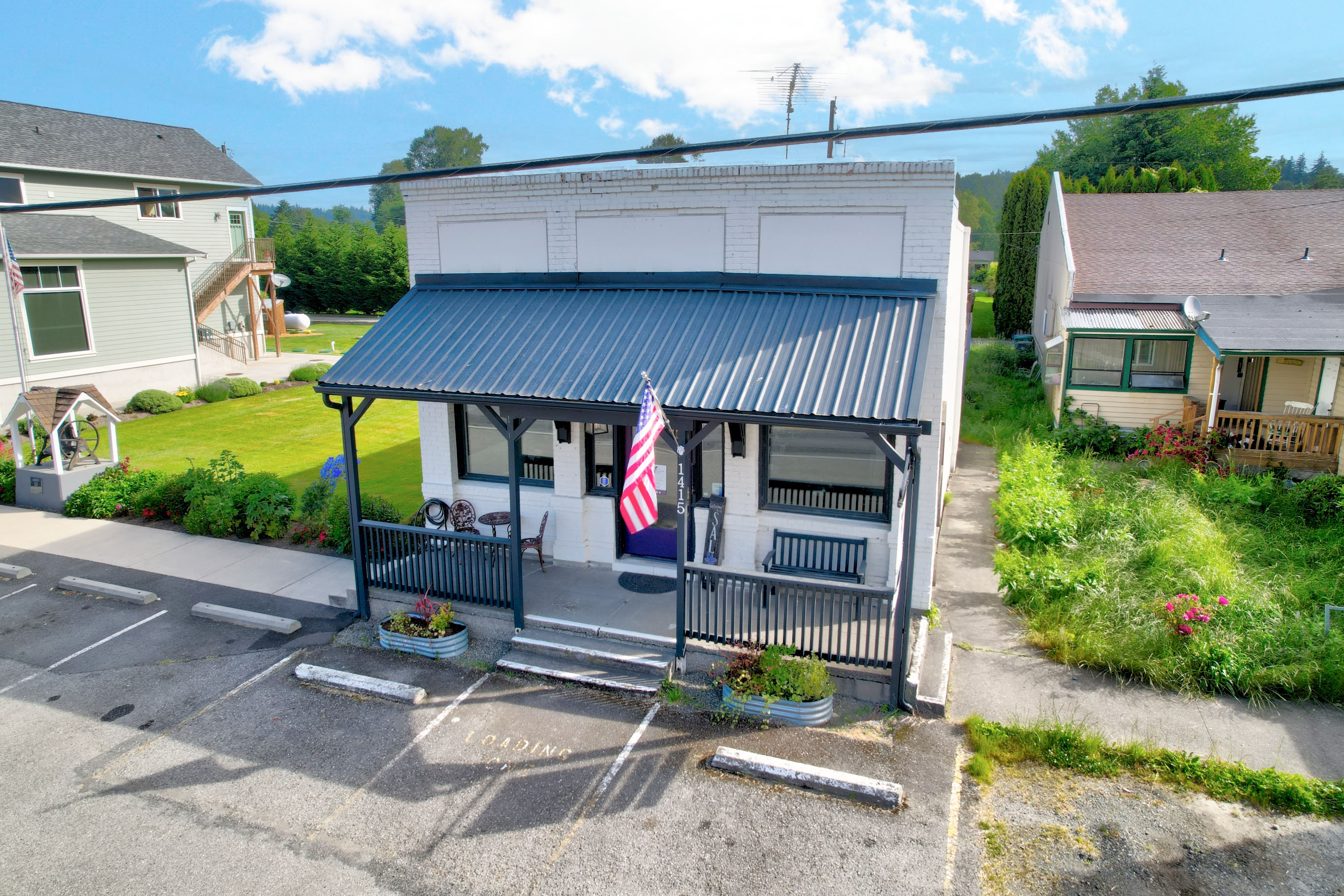 1415 Pioneer Hwy