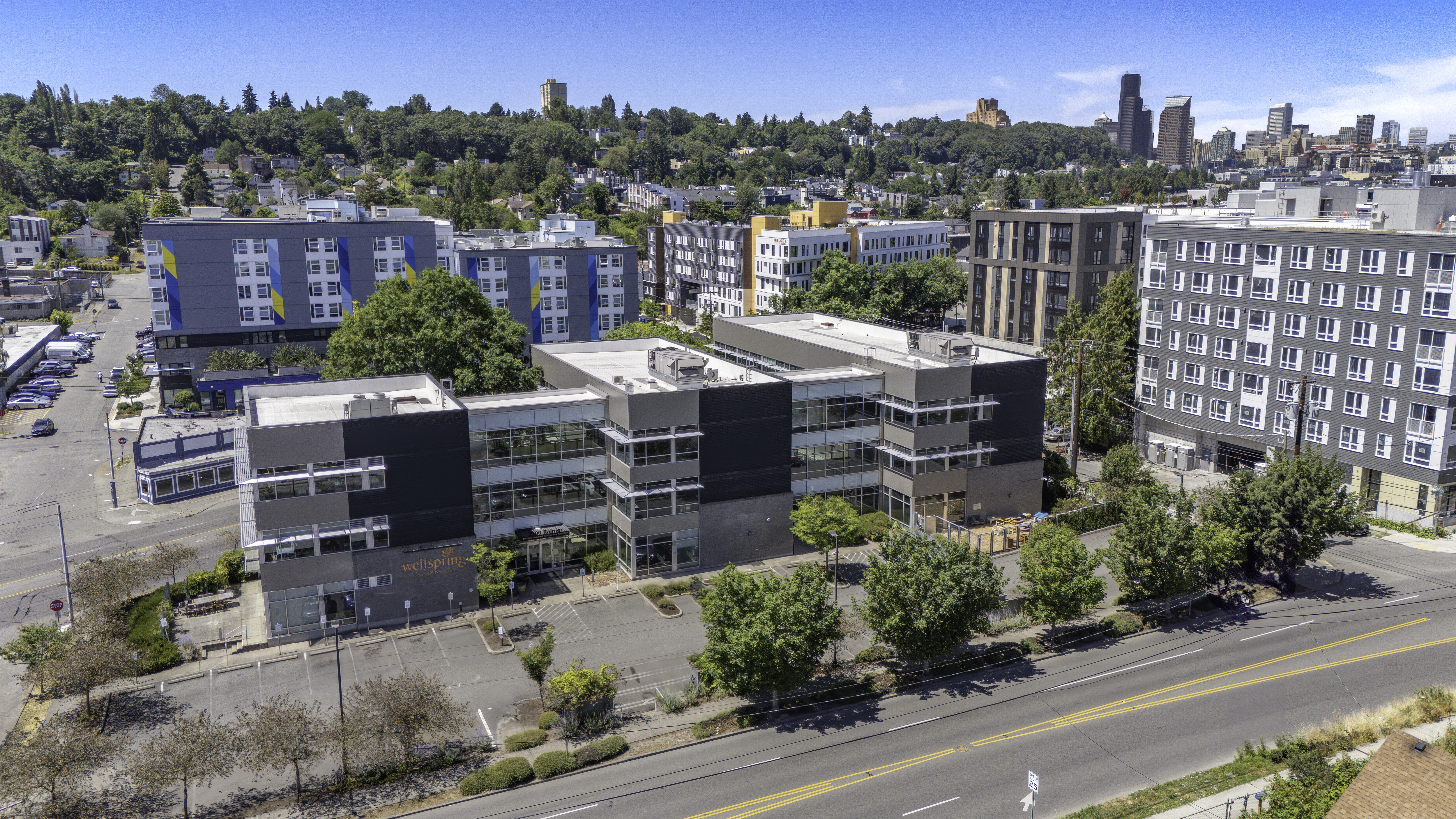 1900 Rainier Ave S
