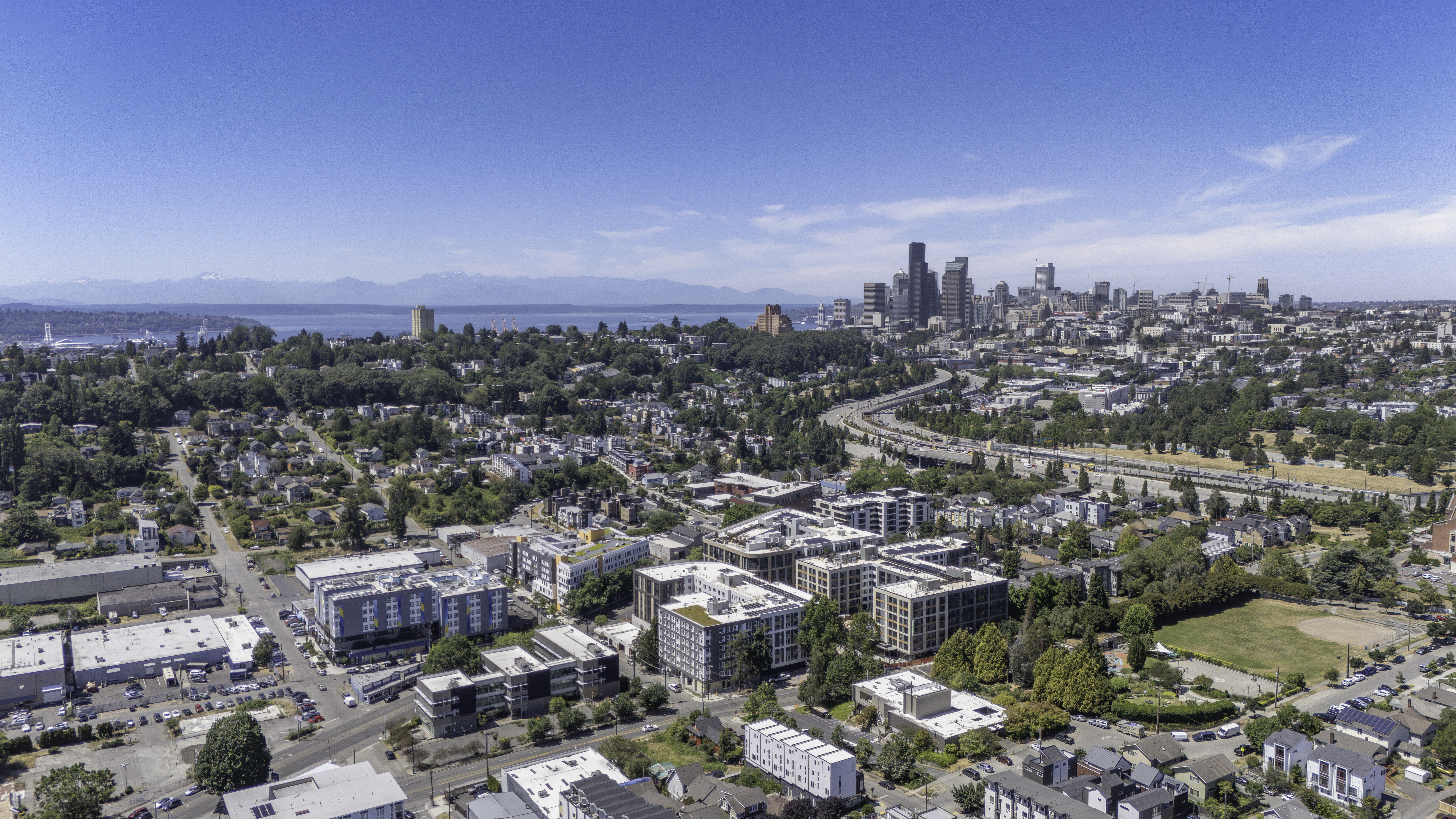 1900 Rainier Ave S