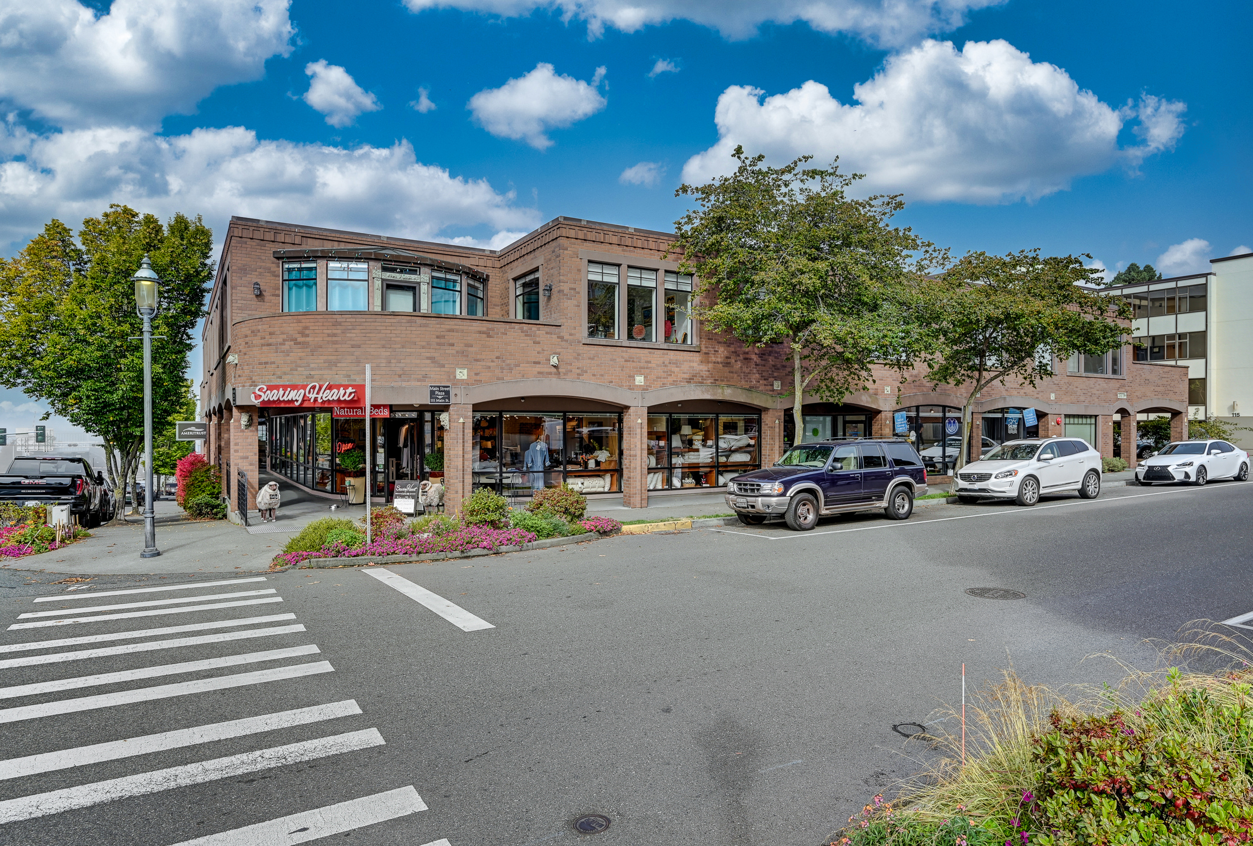 111 Main St A
