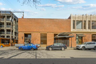 114 W Holly St
