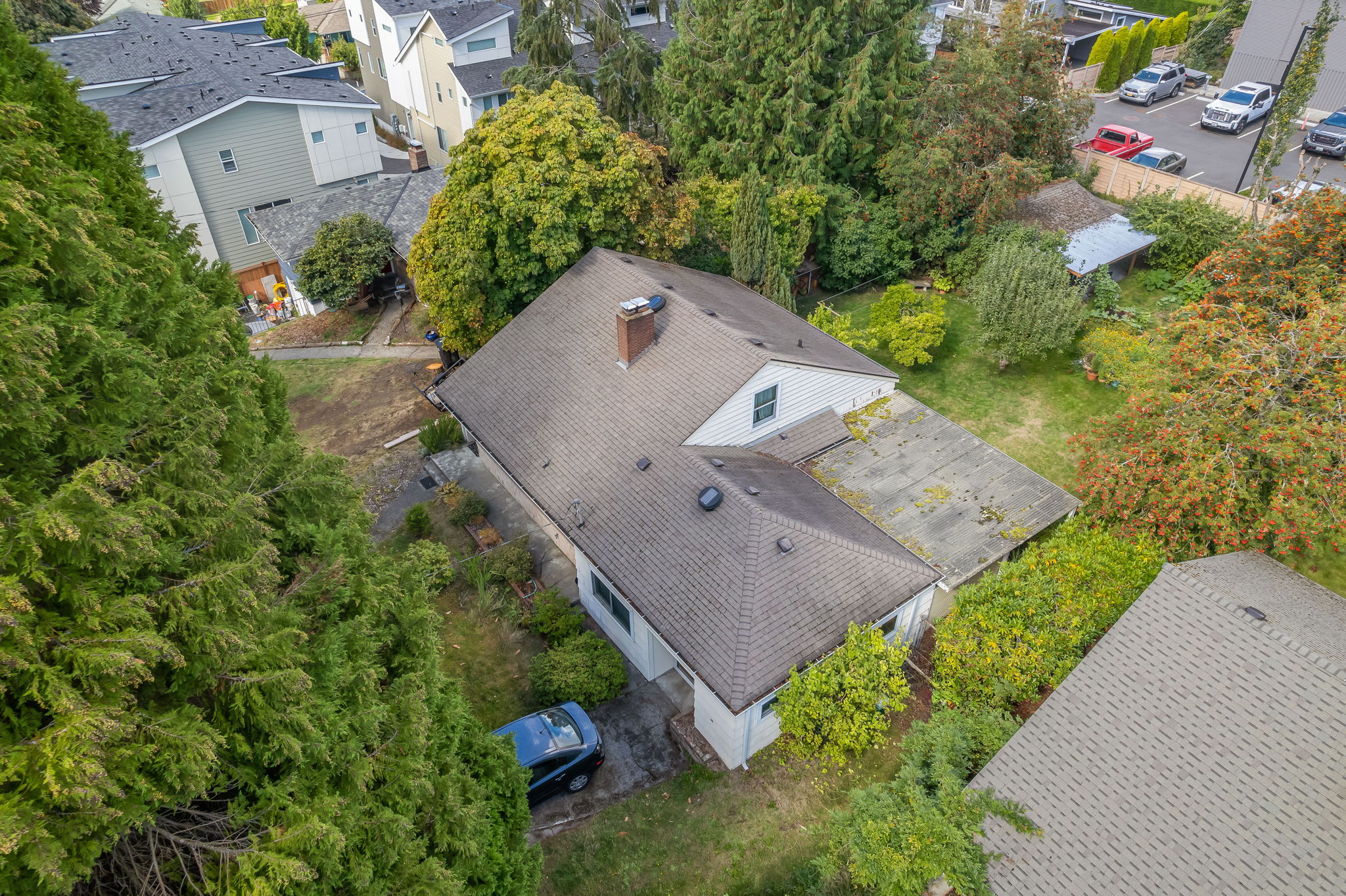 1216 NE 180 St