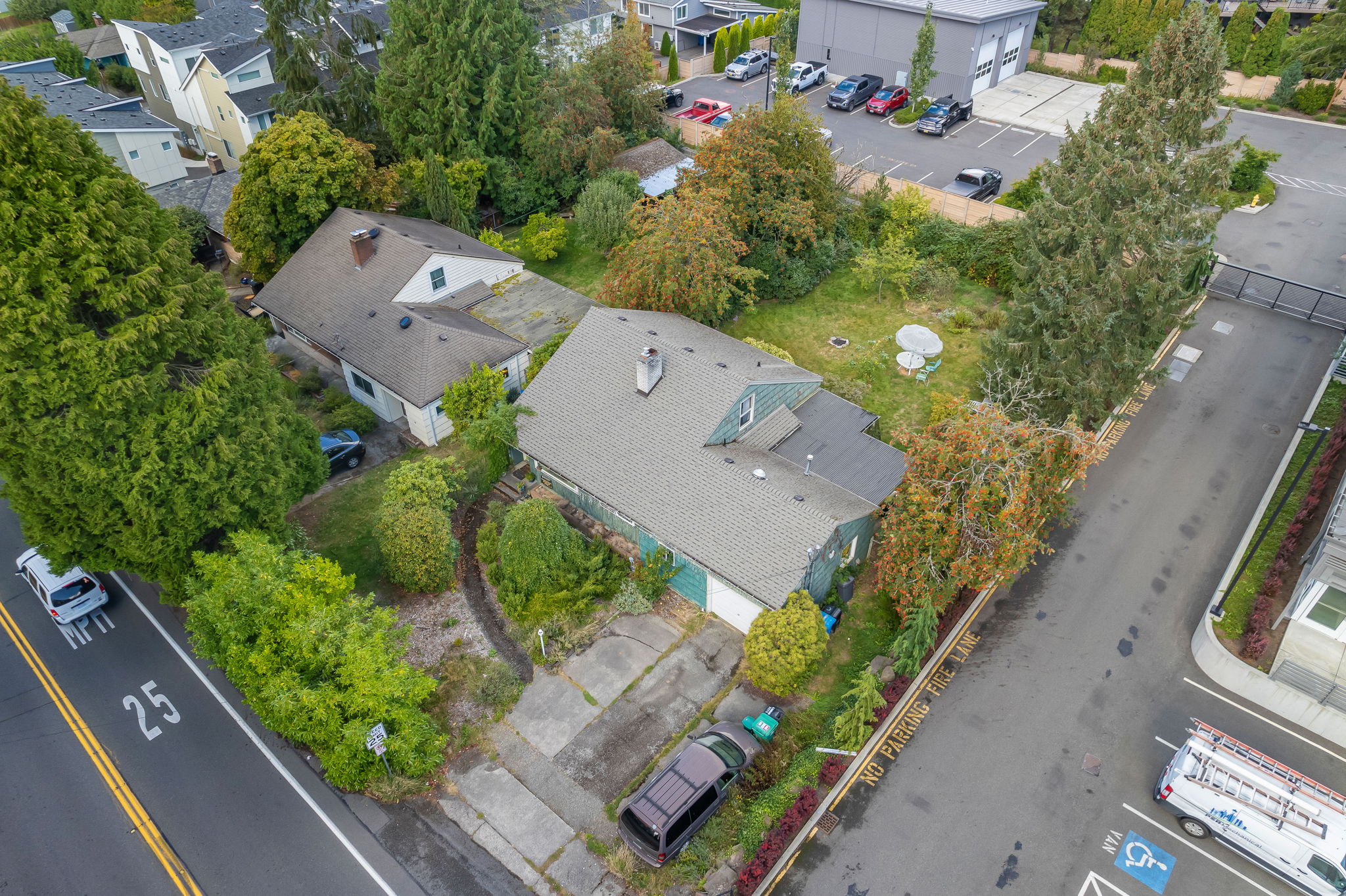 1216 NE 180 St